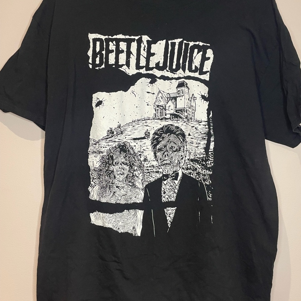 Hot Topic Beetlejuice Graphic Black T-Shirt